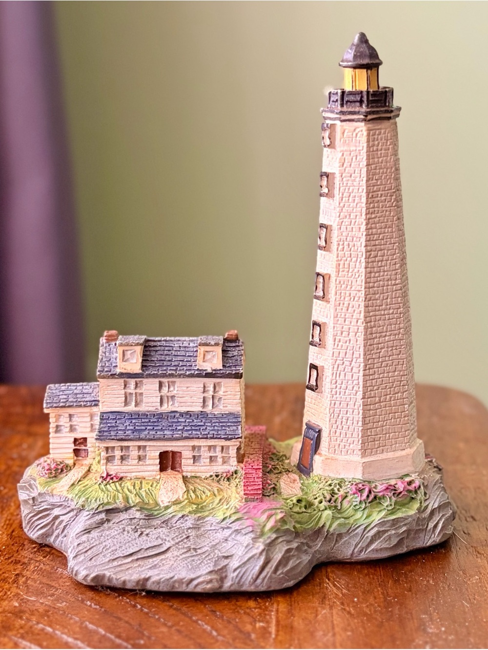 Vintage Beige Lighthouse and Cottage Figurine - Home Art Décor